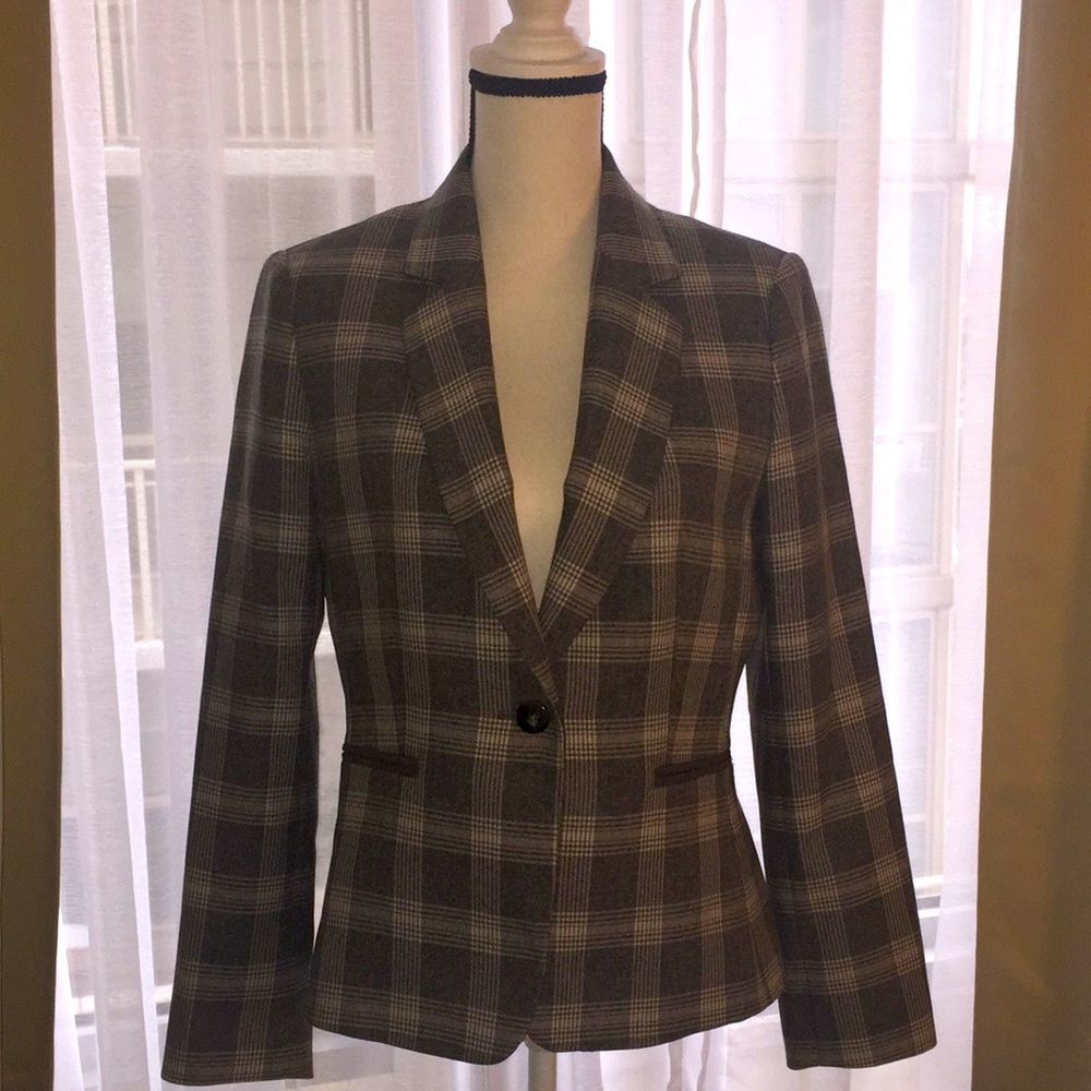 Tahari Grey Plaid Blazer Jacket